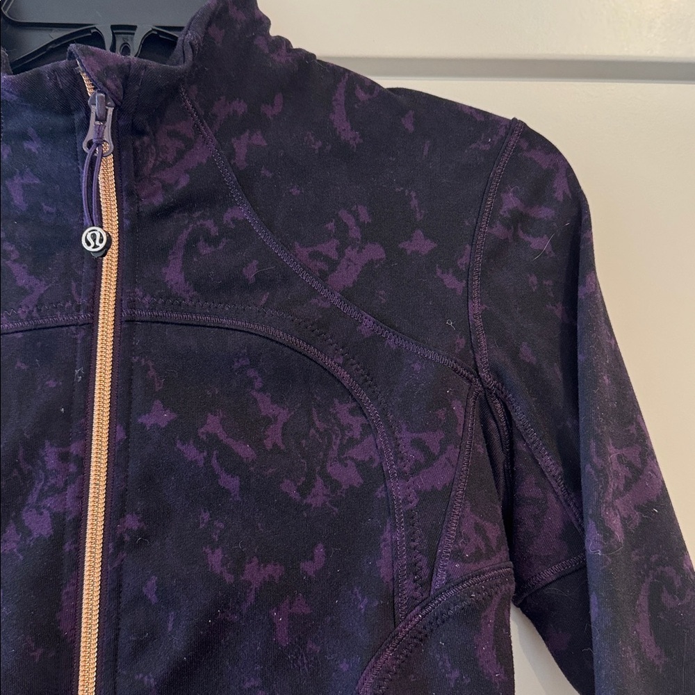 Lululemon Forme Jacket II, Purple and Black, Rose Gold Zippers, Size Small - Picture 10 of 15